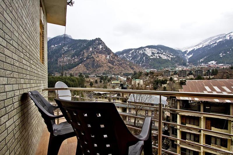Hotel Uday Himalaya Manali  Bagian luar foto